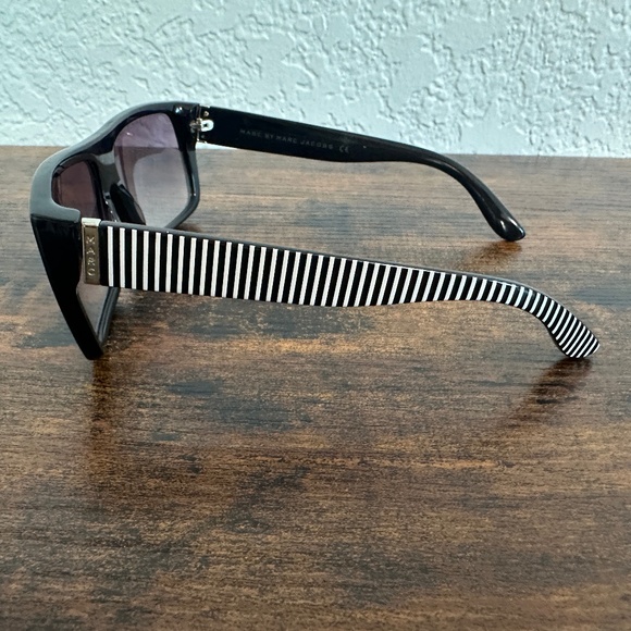 Marc by Marc Jacobs Sunglasses - Picture 3 of 6